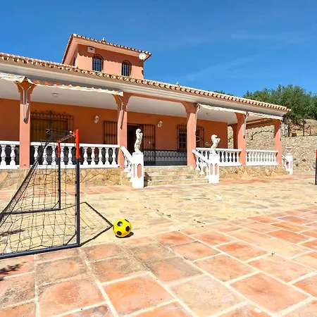 בית נופש Casa Cortijillos Alcaucín